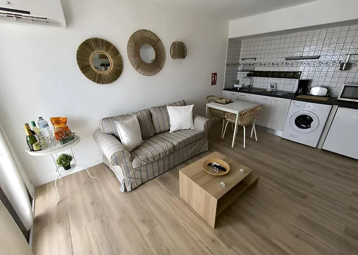 La Florida Holiday Apartments - Old Town Puerto Del Carmen Apartman